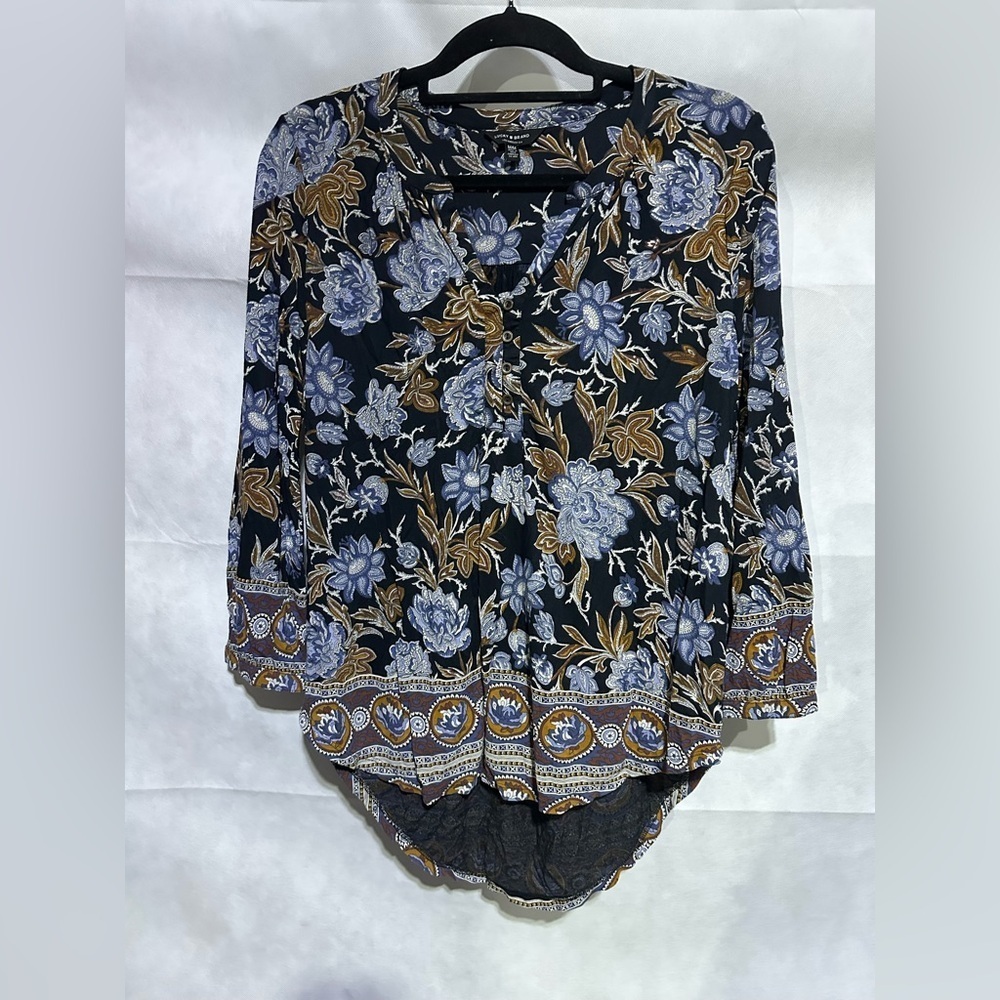 Lucky Brand Boho Tunic Top Womens M Navy Blue Floral Long Sleeve V Neck Fall EUC